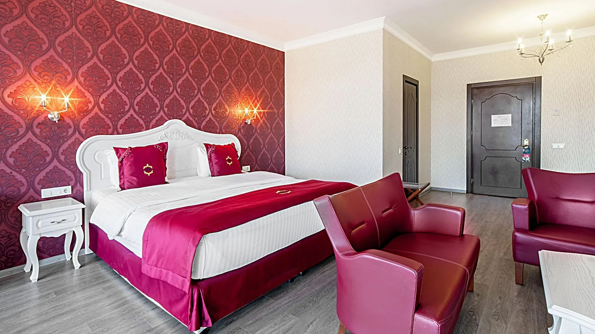 The Admiral Hotel Batumi